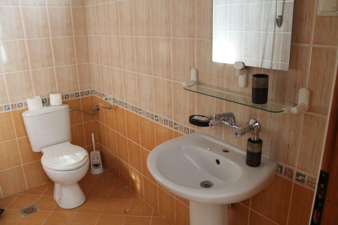 Хотел М1 Hotel Primorsko Eksteriør billede